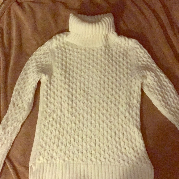 J. Crew Sweaters - J.Crew white cable knit sweater